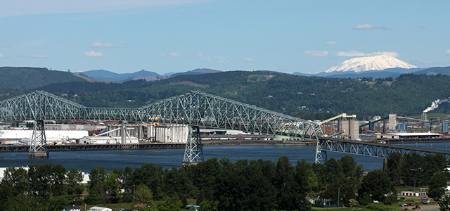 Coos bay port and bridge